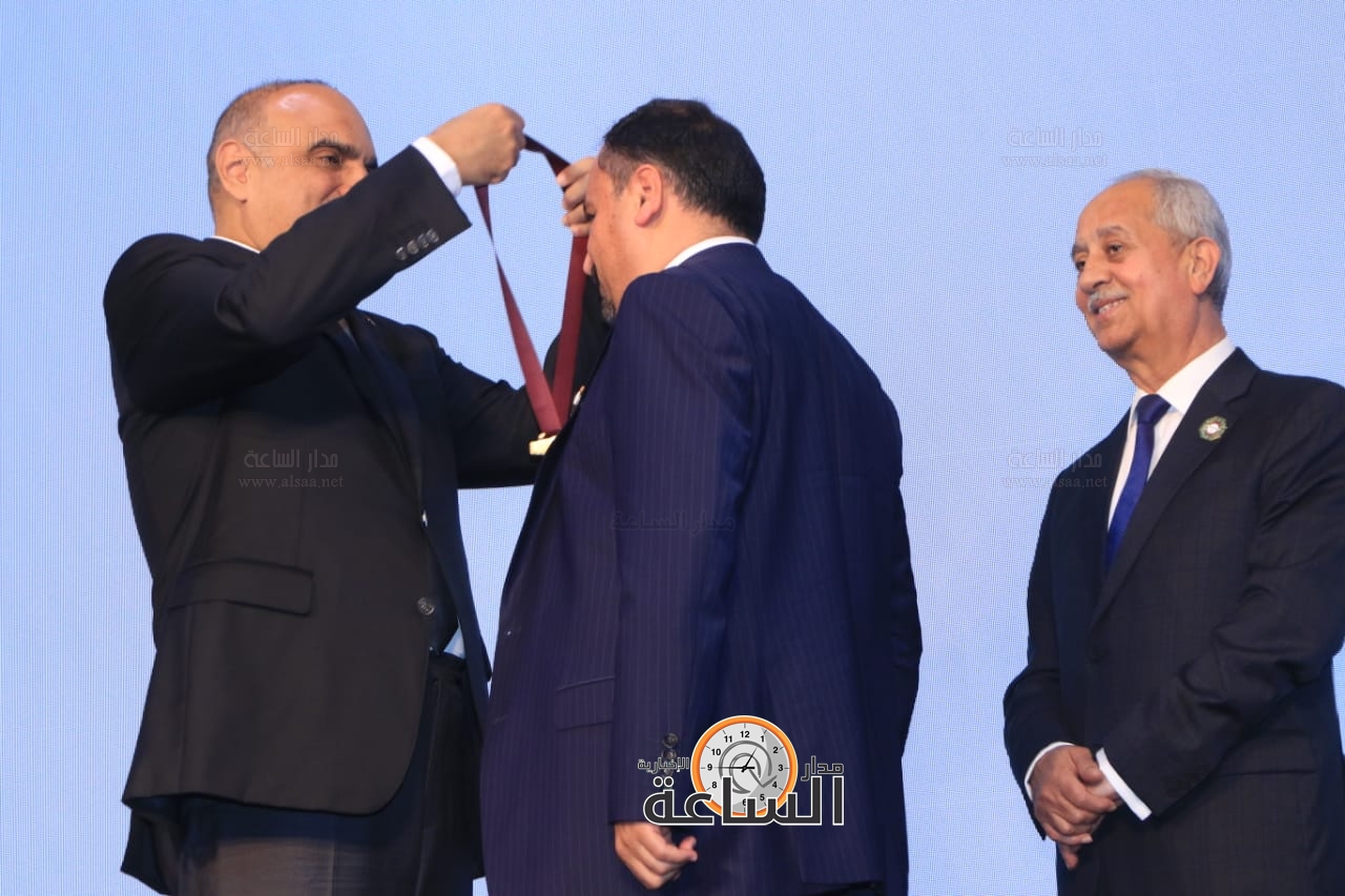 Madar Al-Saa Images 0.04742784799876776