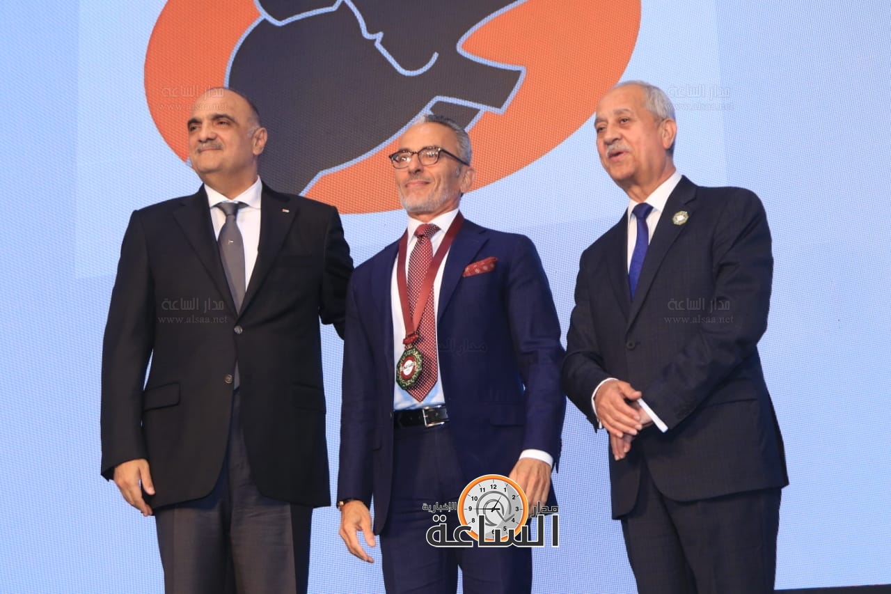 Madar Al-Saa Images 0.3106128090000584