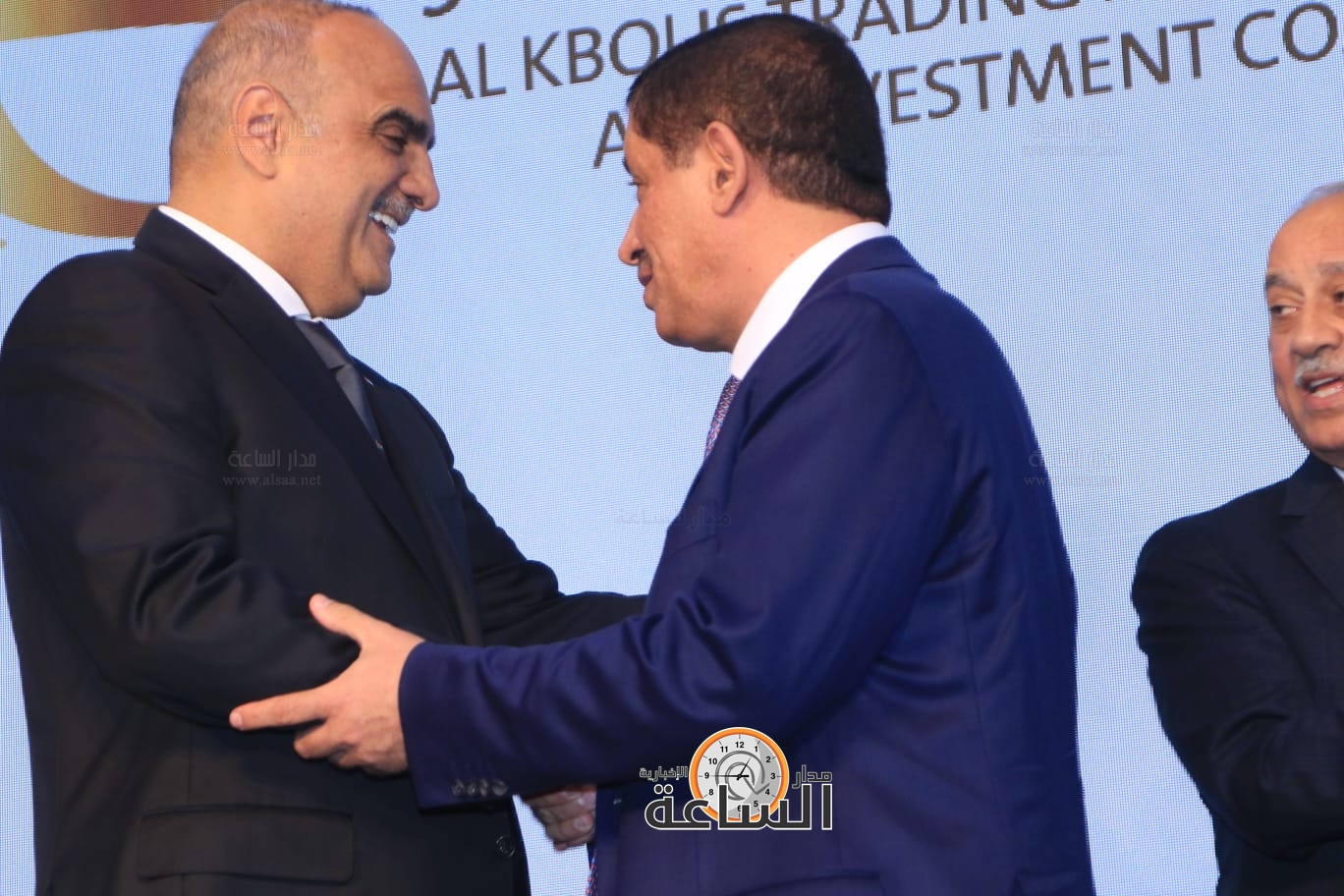 Madar Al-Saa Images 0.015846545512461674