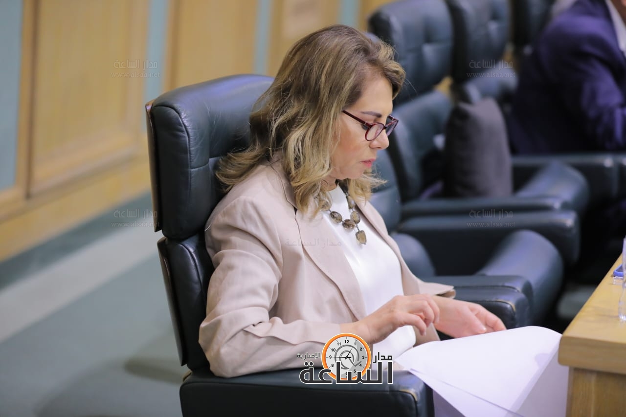 Madar Al-Saa Images 0.7797910420089351