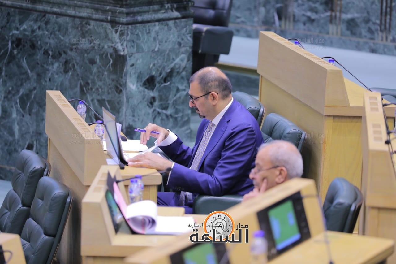 Madar Al-Saa Images 0.9421077822723607