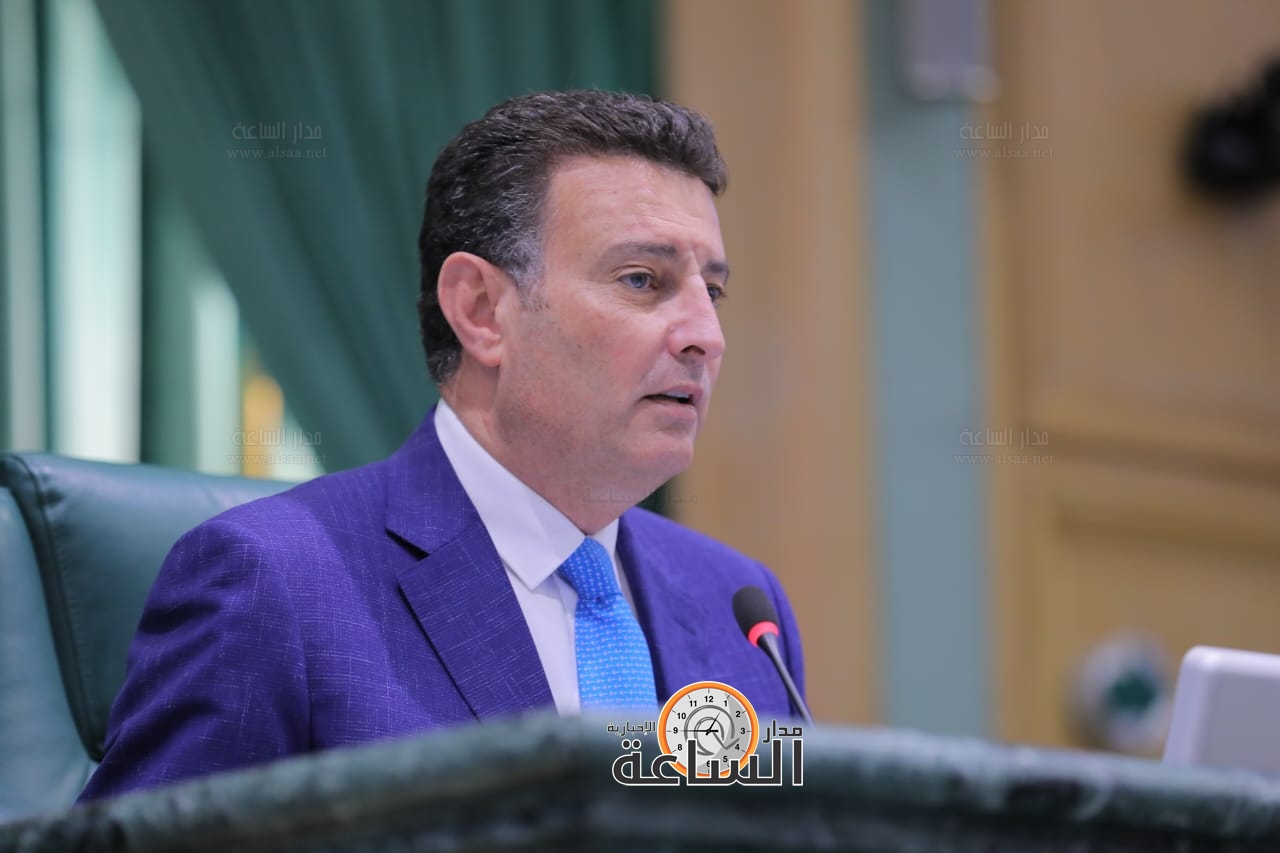 Madar Al-Saa Images 0.389375245376671