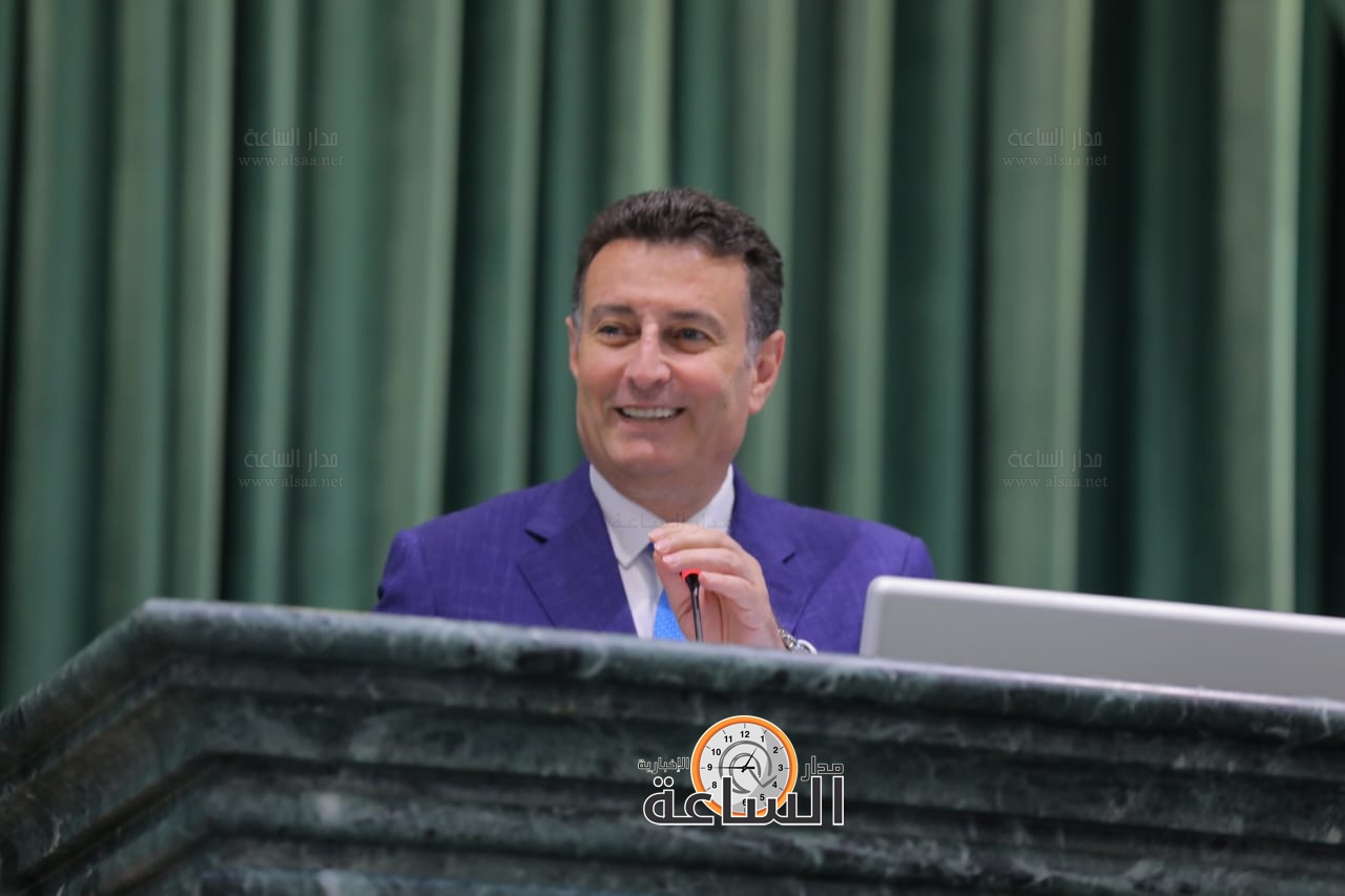 Madar Al-Saa Images 0.22524703292571147