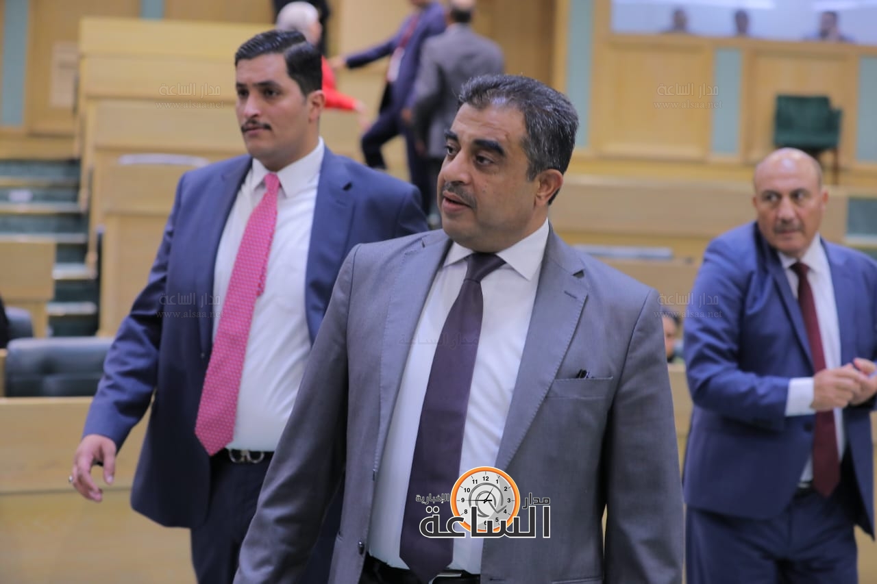 Madar Al-Saa Images 0.10057090897986987