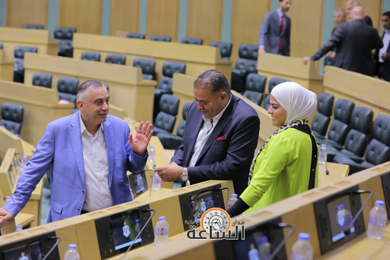 Madar Al-Saa Images 0.45961272091442185