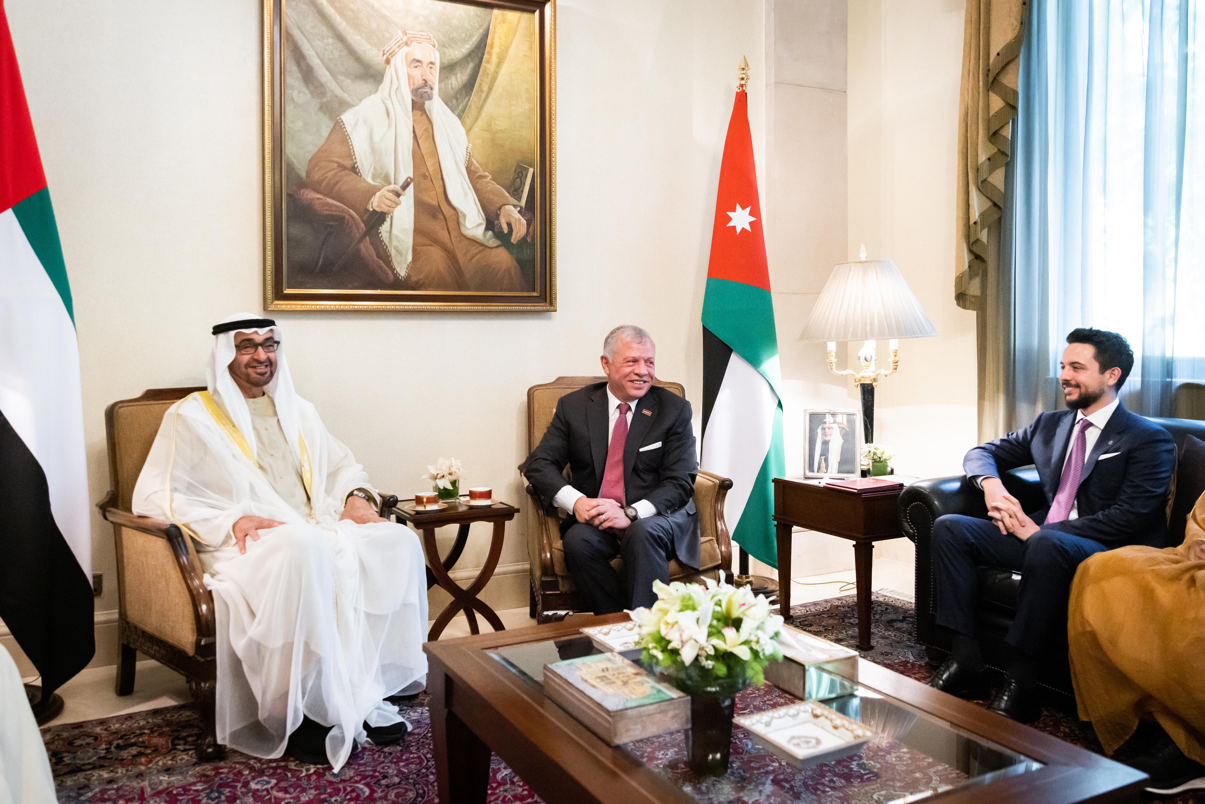 Madar Al-Saa Images 0.1931740150772564