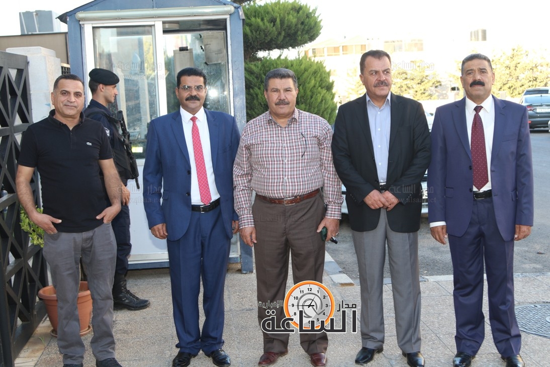 Madar Al-Saa Images 0.3807379521514723