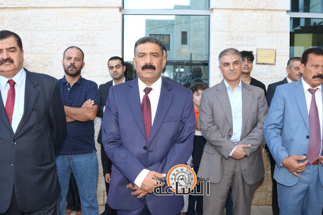 Madar Al-Saa Images 0.7424442874284721