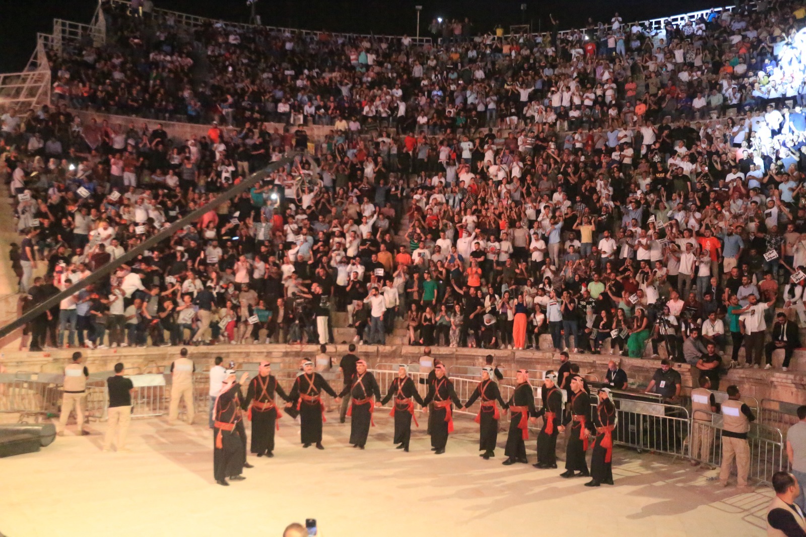 Madar Al-Saa Images 0.91998072039723