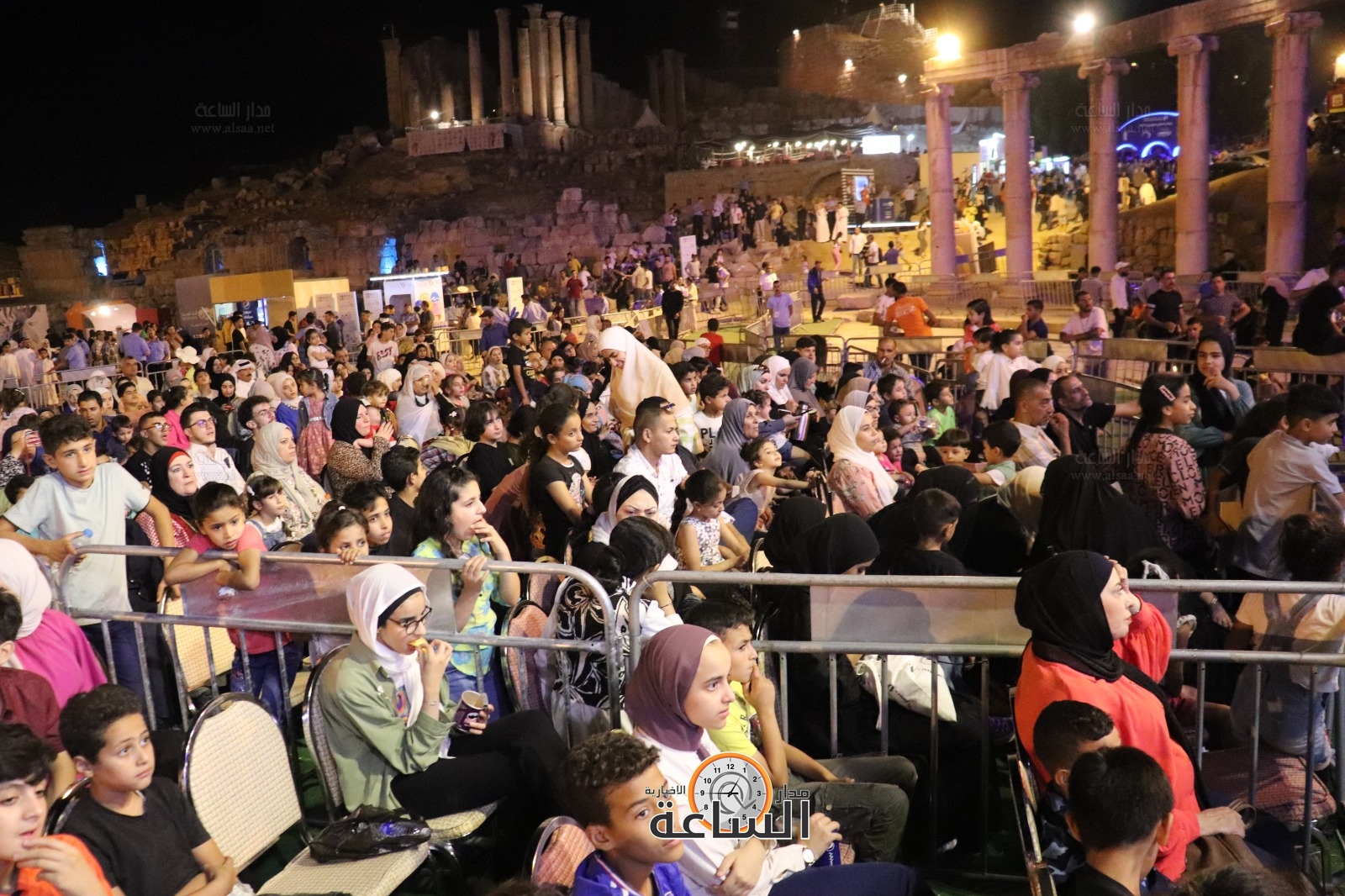 Madar Al-Saa Images 0.059940479047040585