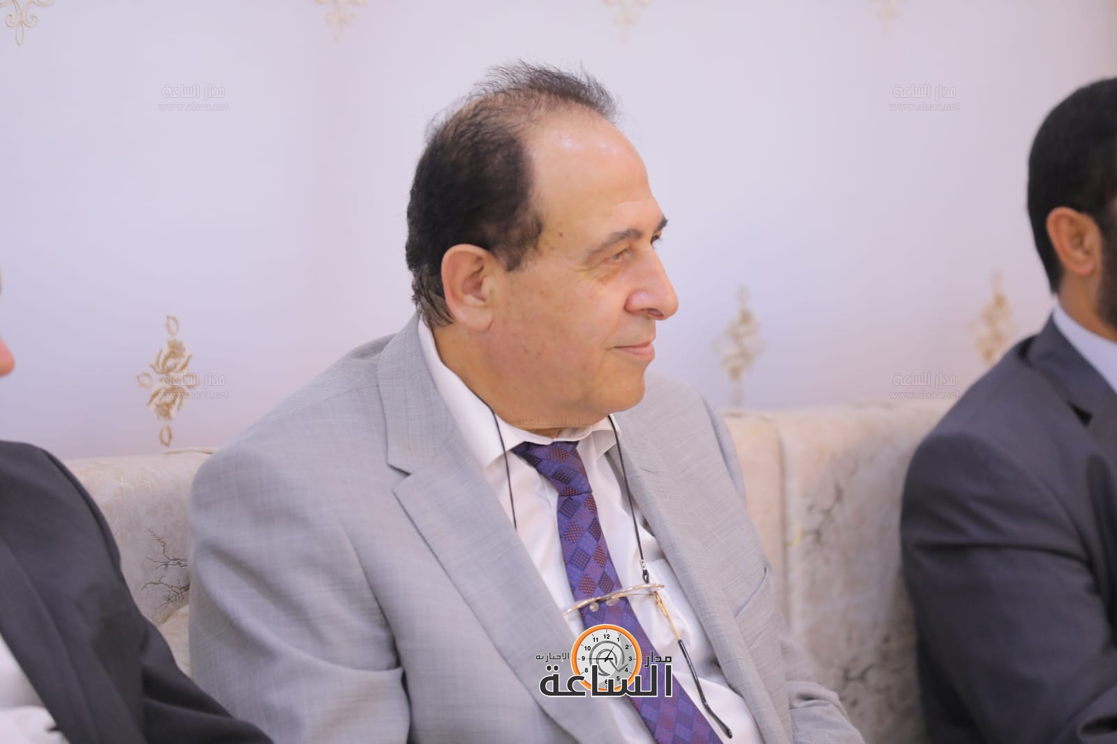 Madar Al-Saa Images 0.22388747377669116