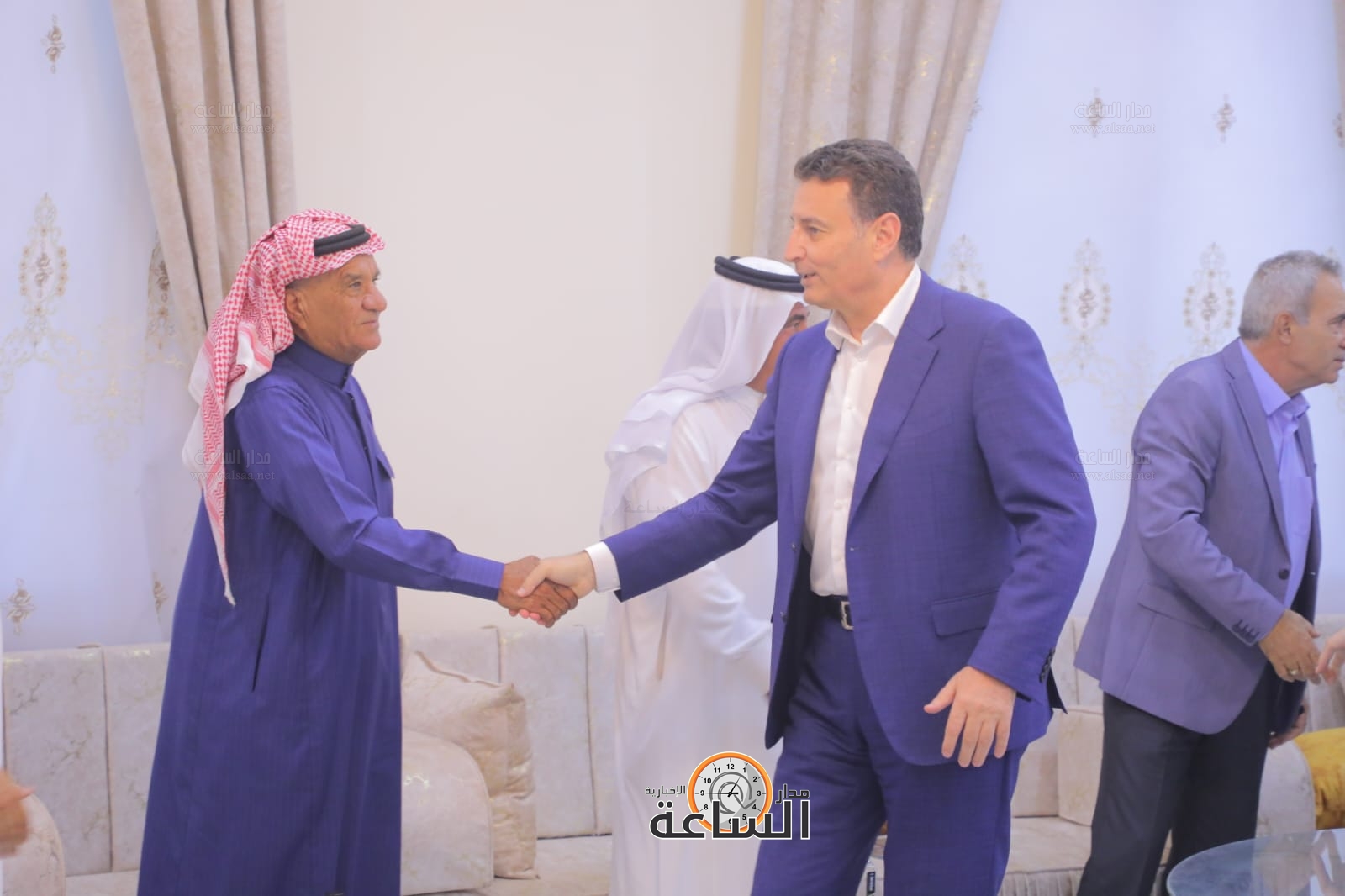 Madar Al-Saa Images 0.6679820636259994