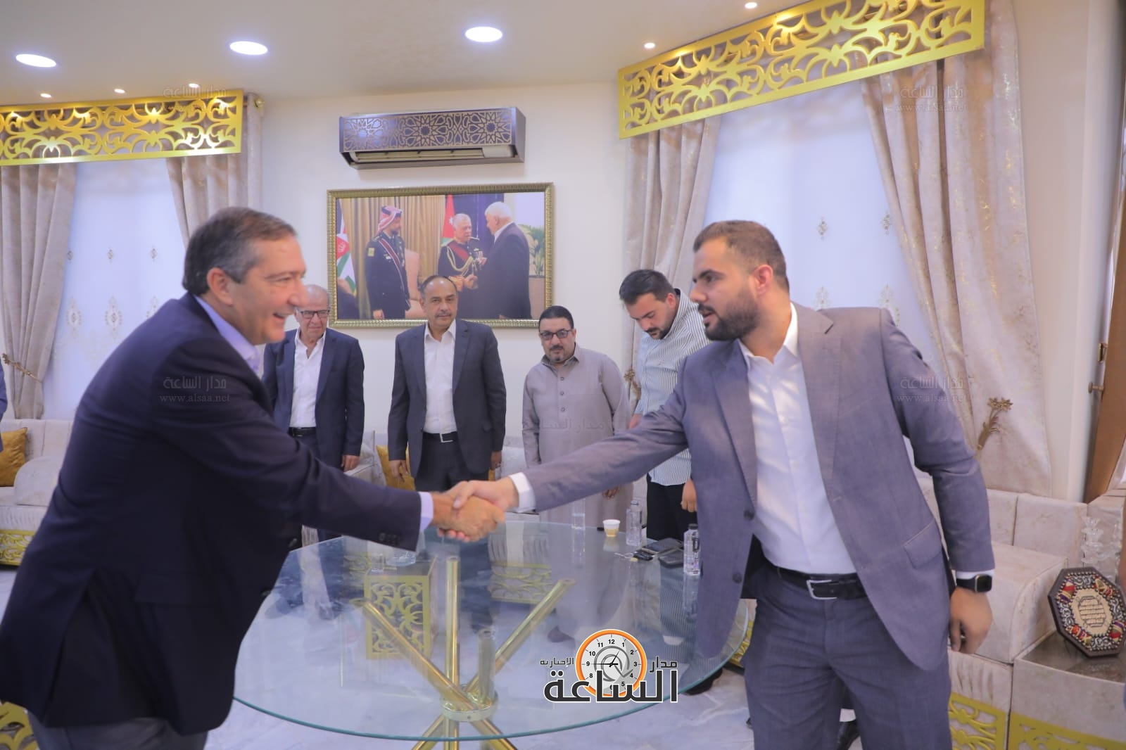 Madar Al-Saa Images 0.5662559628075463