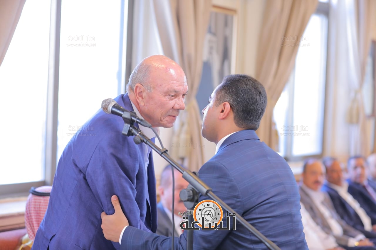 Madar Al-Saa Images 0.39036992967595485