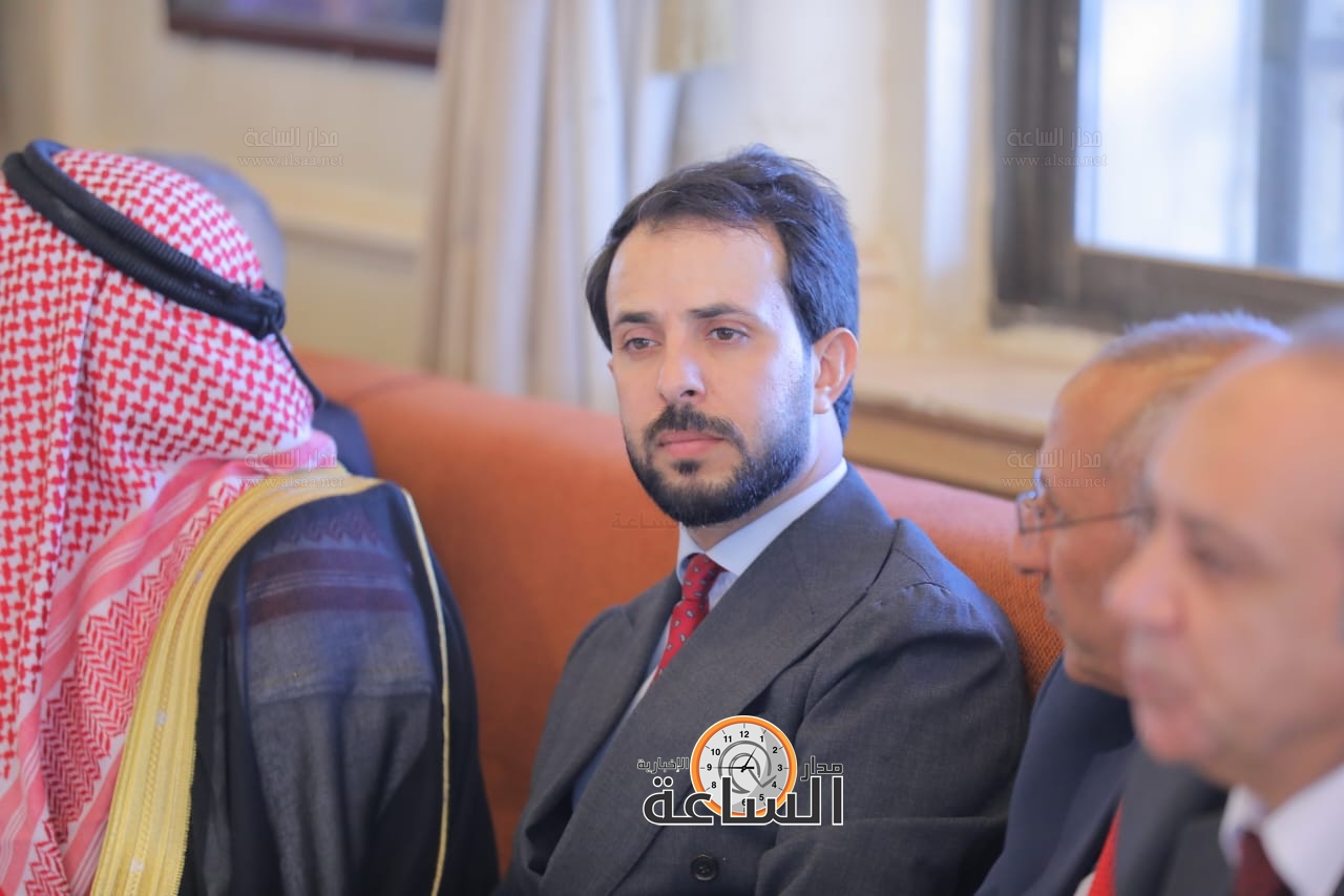 Madar Al-Saa Images 0.9277846684975062