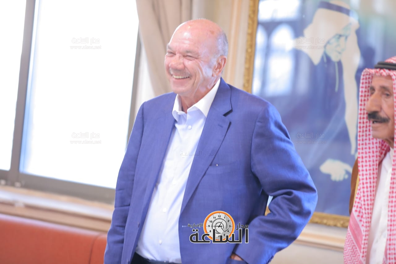 Madar Al-Saa Images 0.3997023858311368