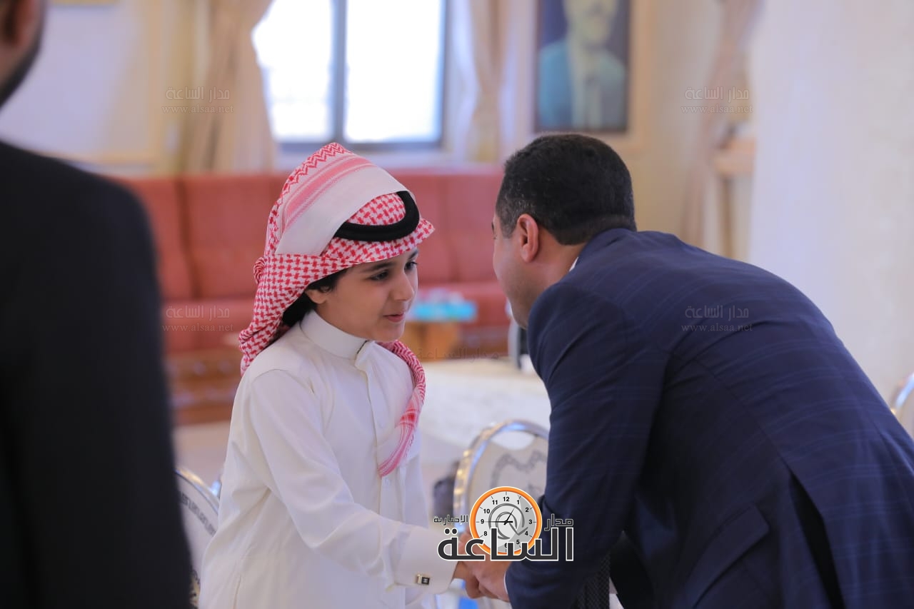 Madar Al-Saa Images 0.4248419098926213