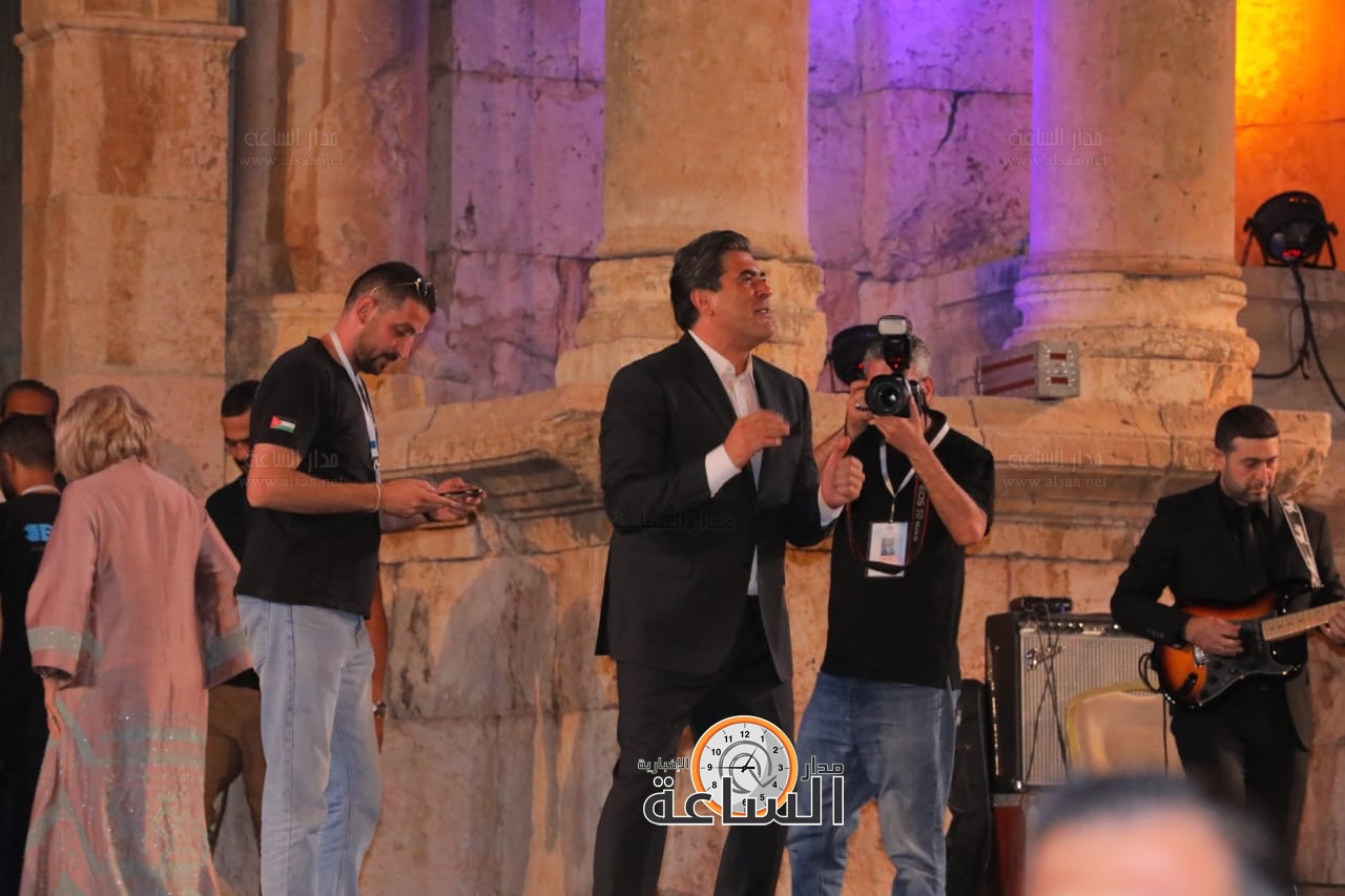 Madar Al-Saa Images 0.6860948380608402