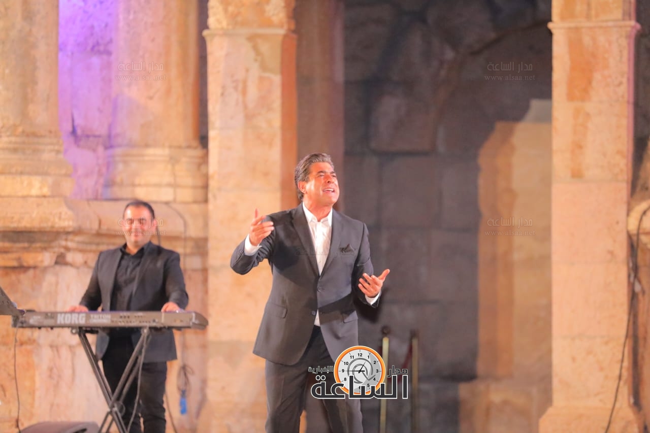 Madar Al-Saa Images 0.48957362516686787