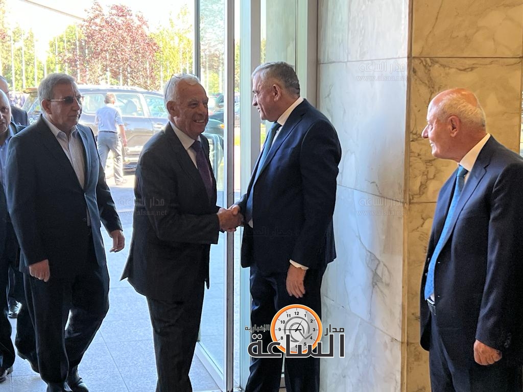 Madar Al-Saa Images 0.10486393597202481