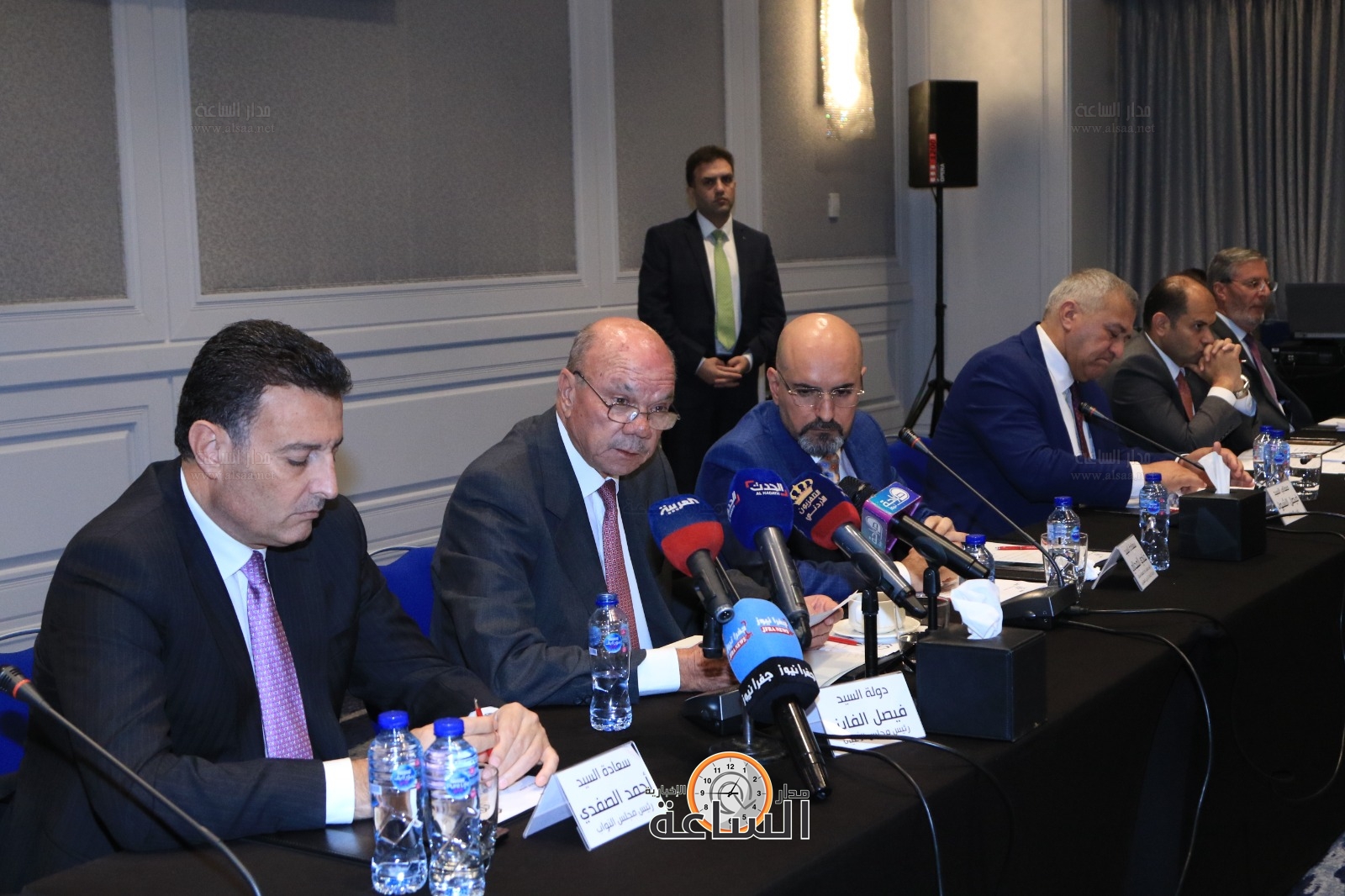 Madar Al-Saa Images 0.4361180218446892