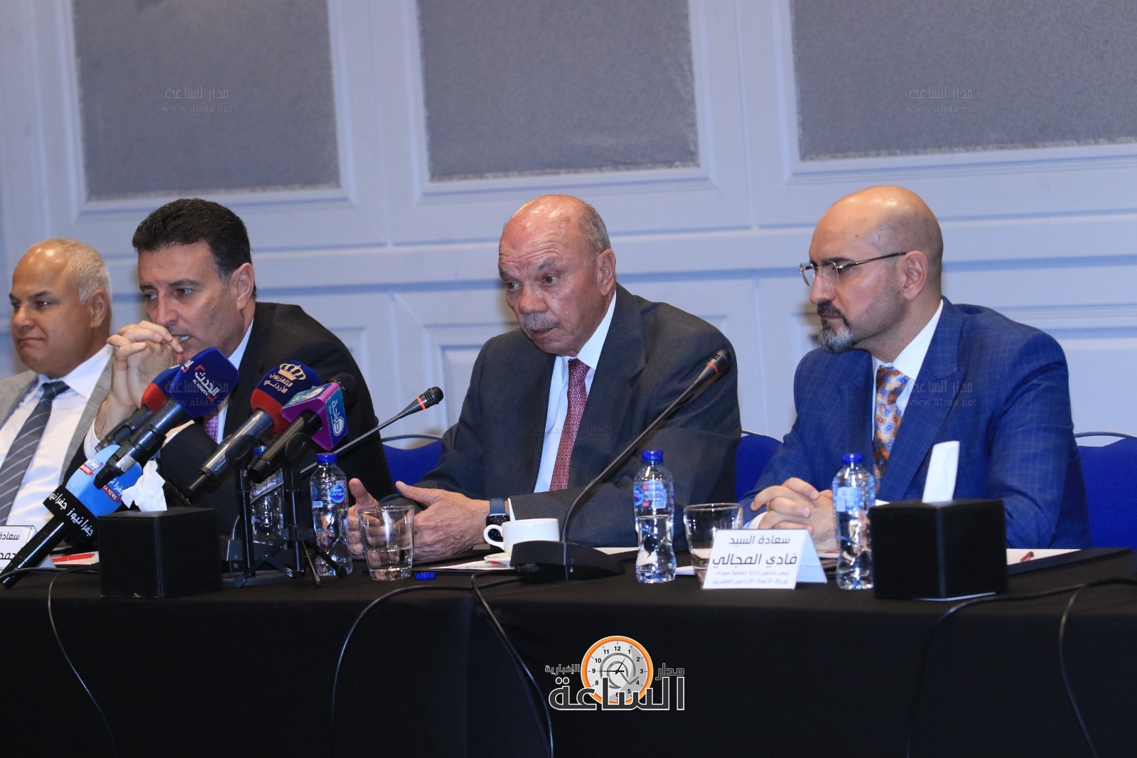 Madar Al-Saa Images 0.0391404580064707