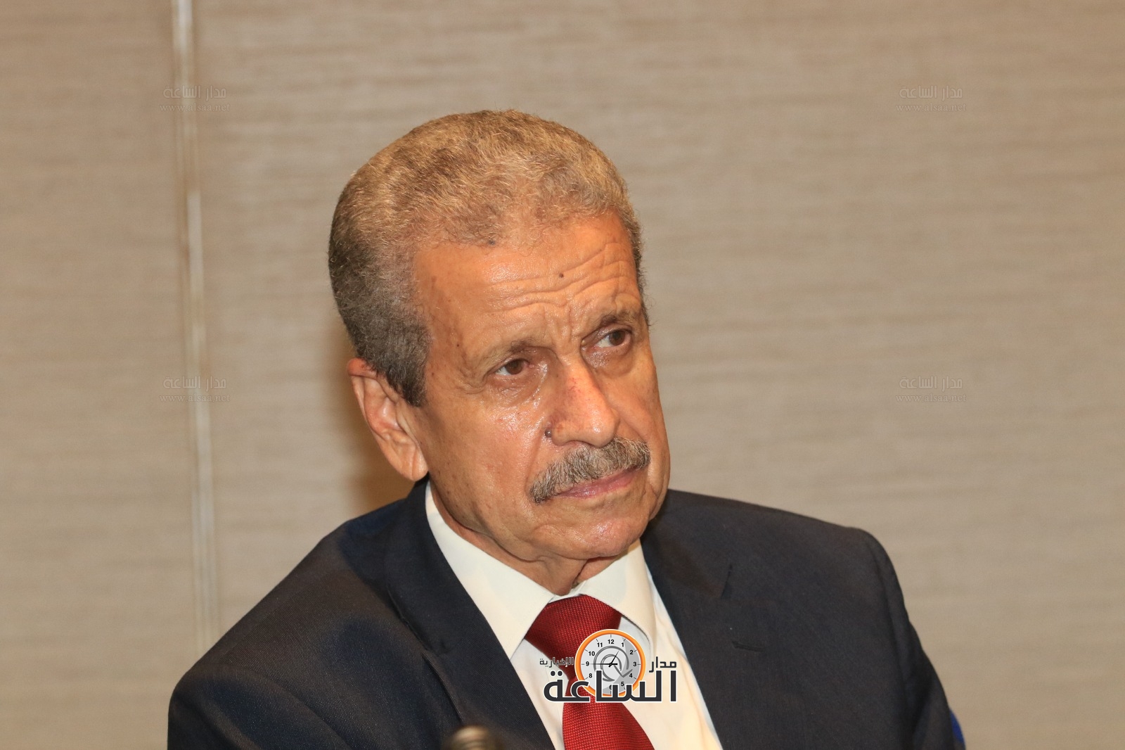 Madar Al-Saa Images 0.9469224767400246