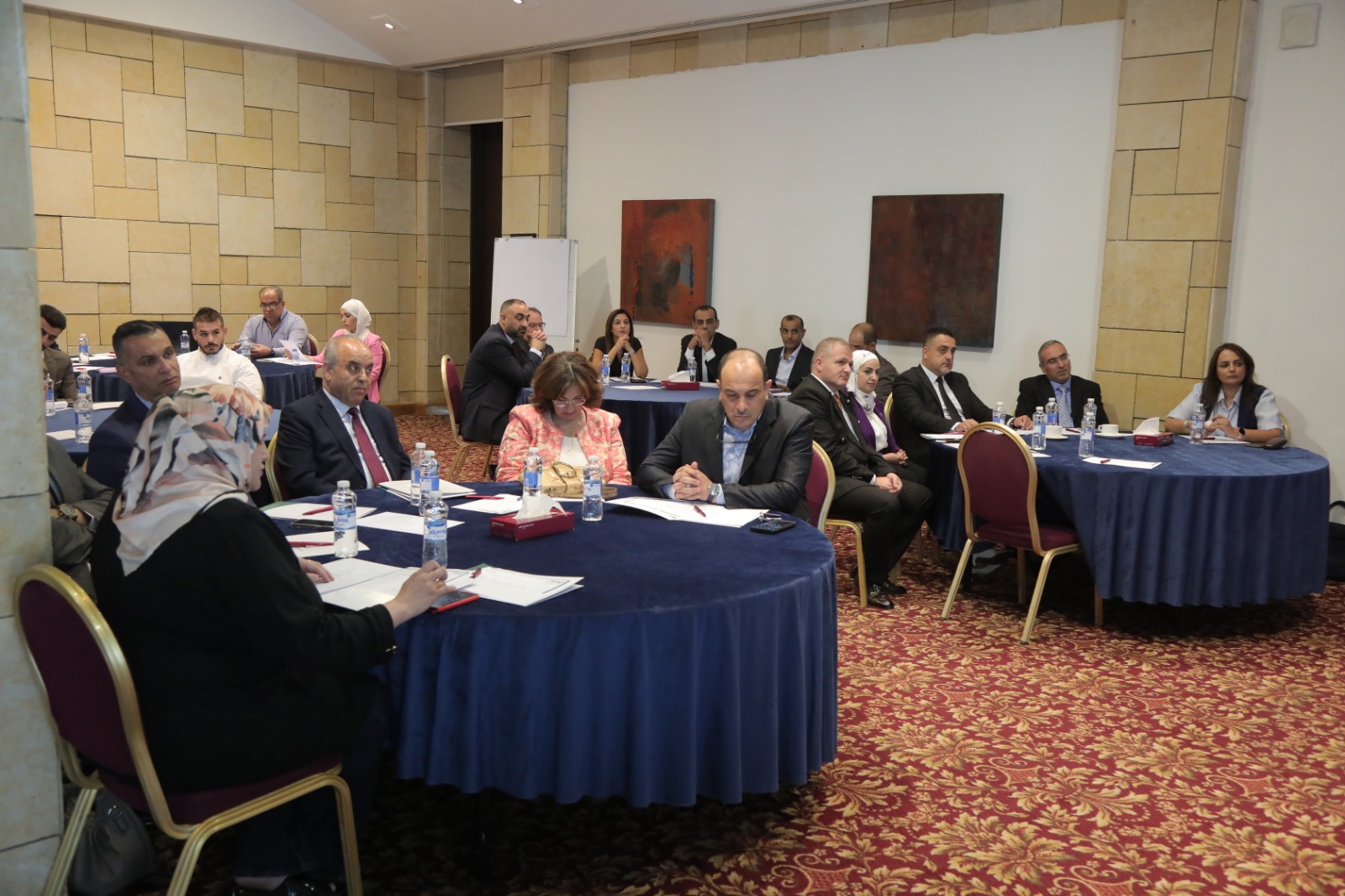 Madar Al-Saa Images 0.8552103616082352