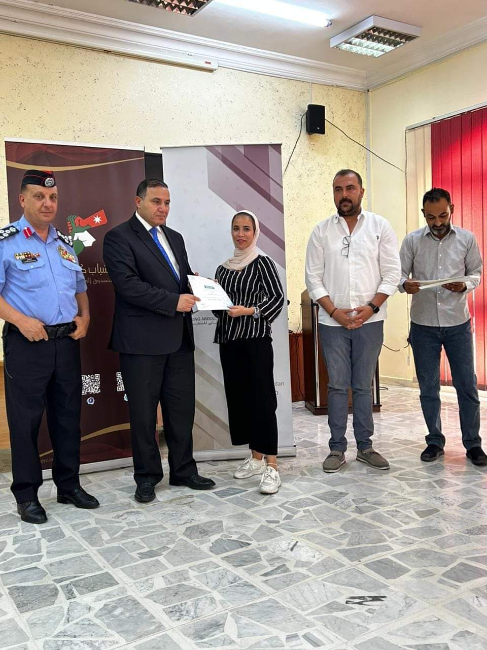 Madar Al-Saa Images 0.5396723735022297