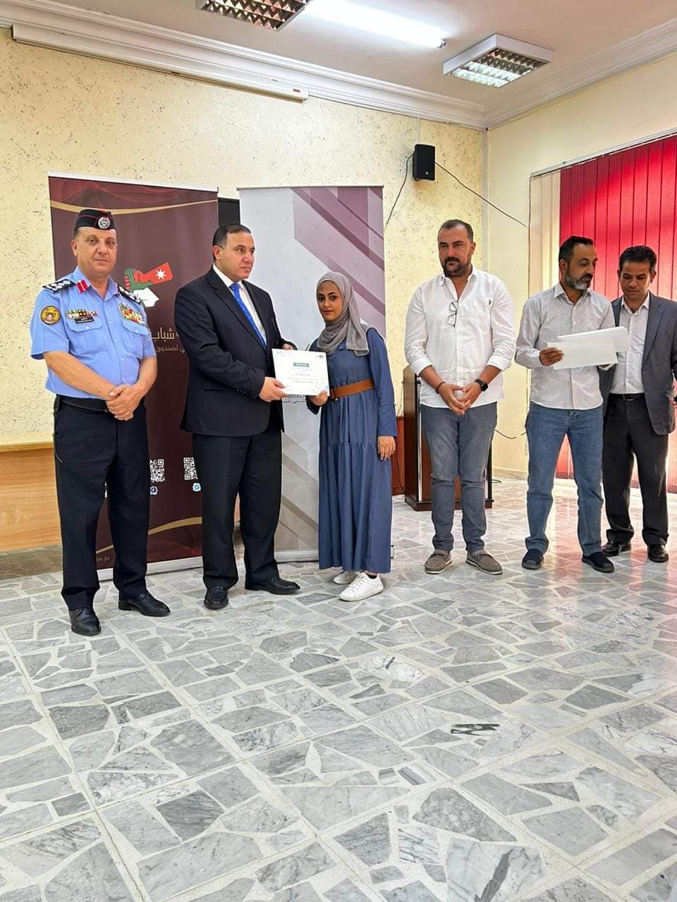 Madar Al-Saa Images 0.4868333264389435