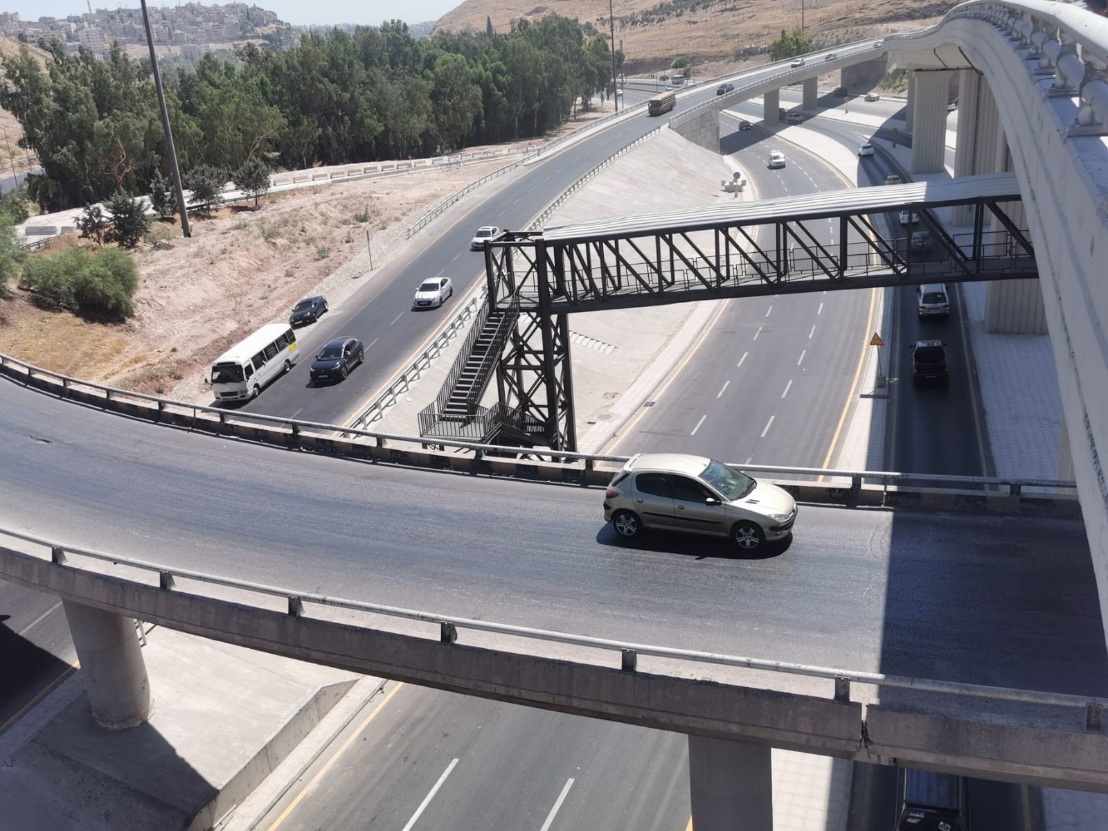 Madar Al-Saa Images 0.8508493198817235