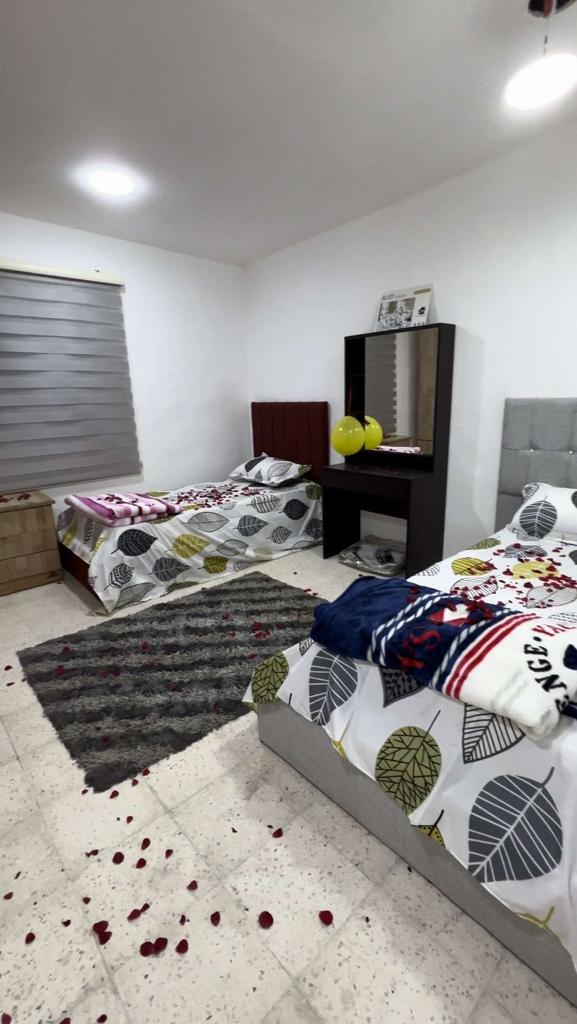 Madar Al-Saa Images 0.11643800484568745