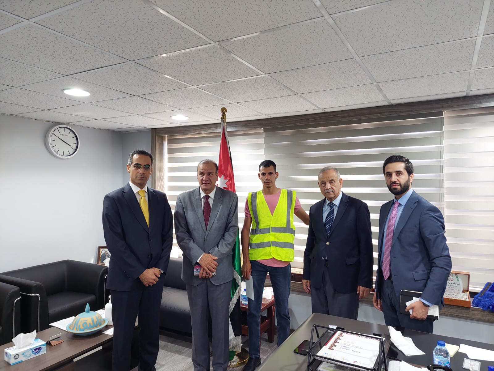 Madar Al-Saa Images 0.07210681094290283