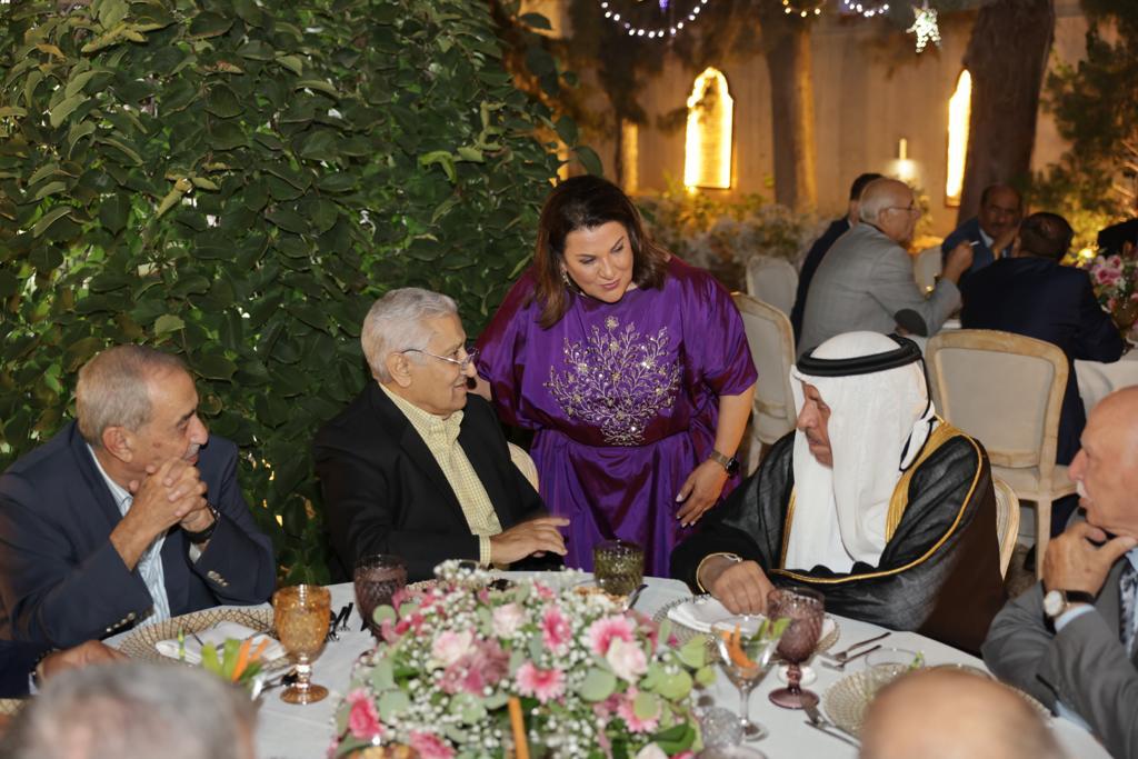 Madar Al-Saa Images 0.3930860096945227