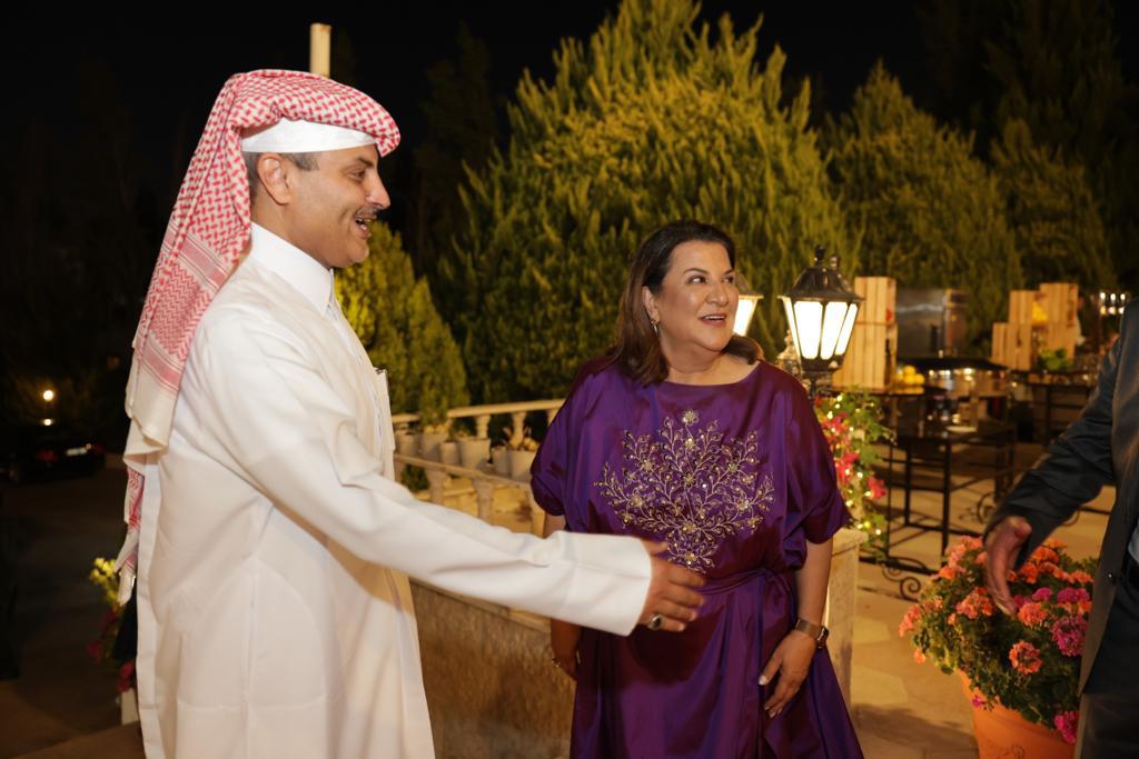 Madar Al-Saa Images 0.5566792084038363