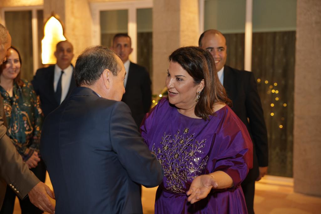 Madar Al-Saa Images 0.8074206781456762