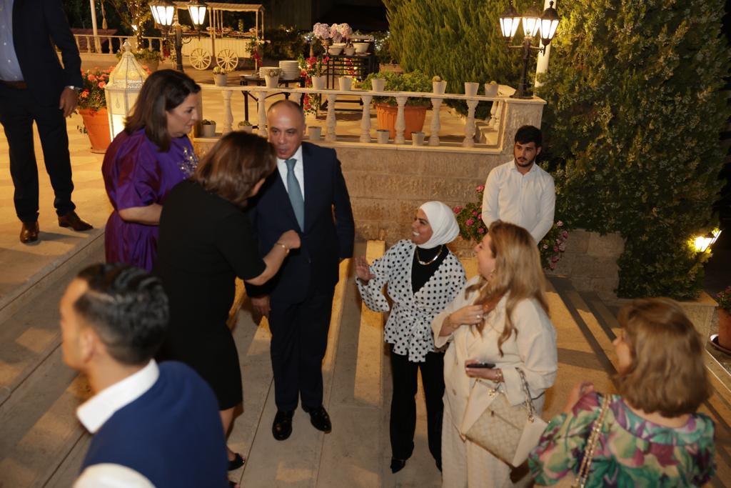 Madar Al-Saa Images 0.006675867099422472