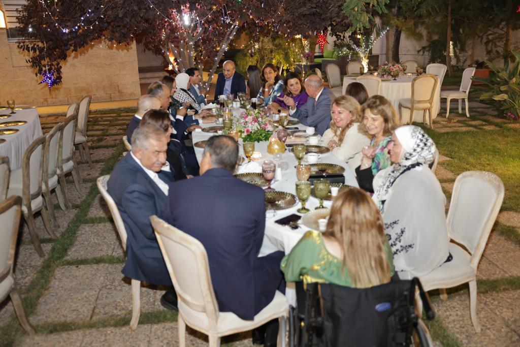 Madar Al-Saa Images 0.768100247396458