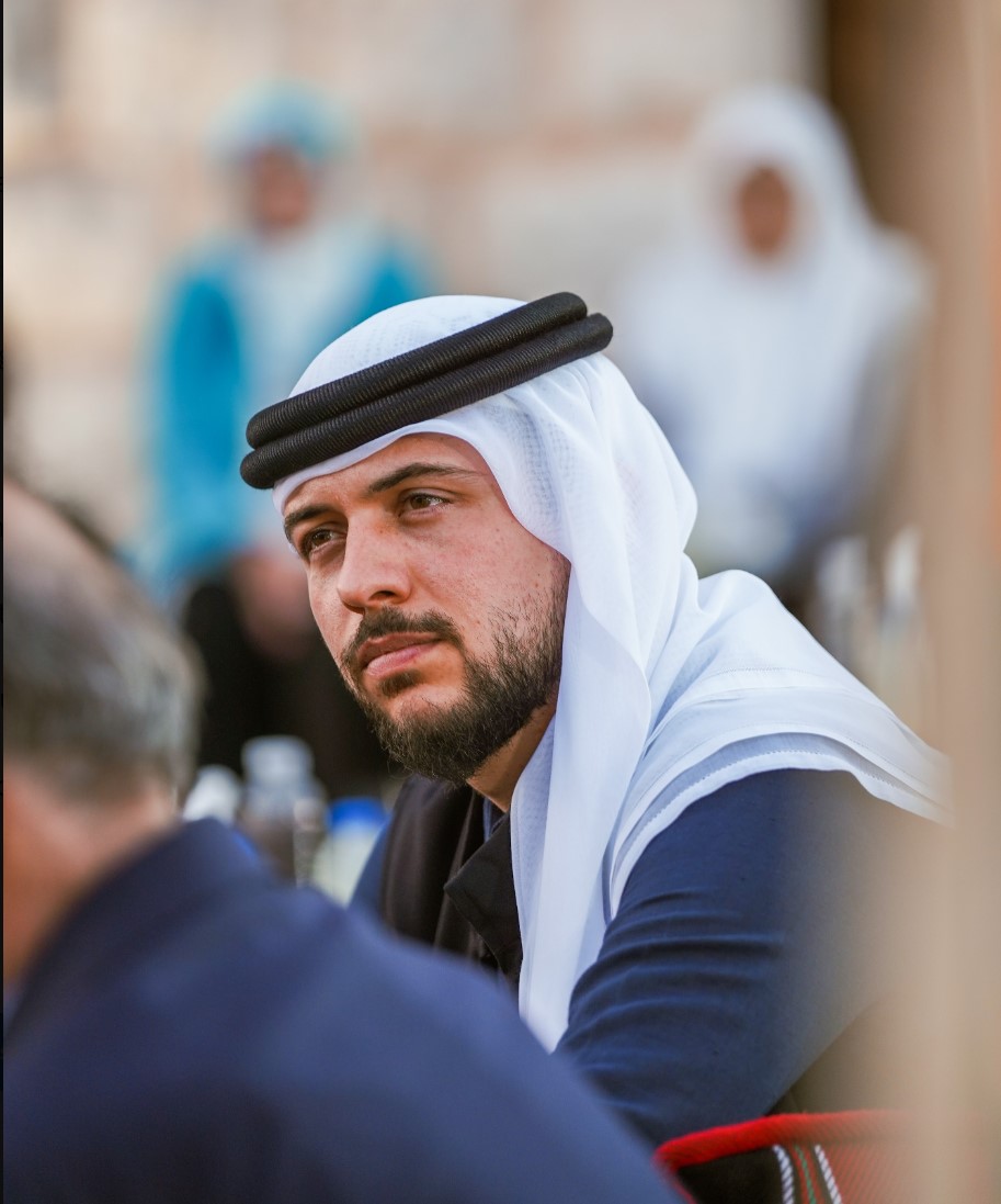 Madar Al-Saa Images 0.27779911478903974