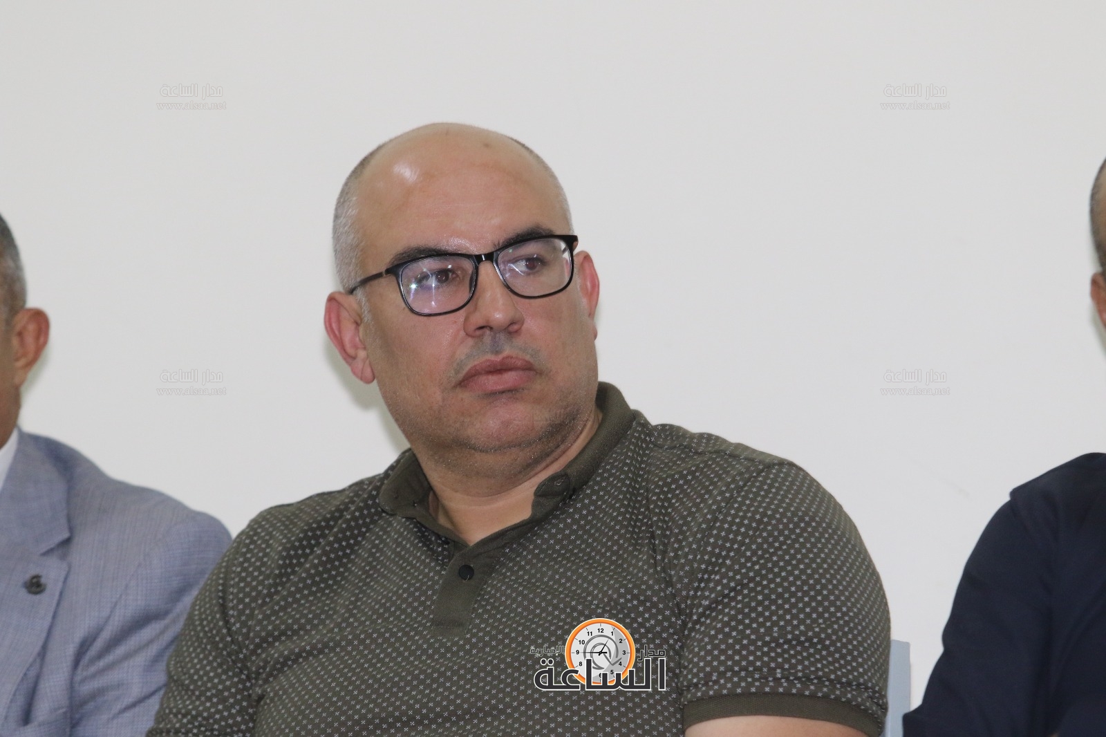 Madar Al-Saa Images 0.22194839864363236