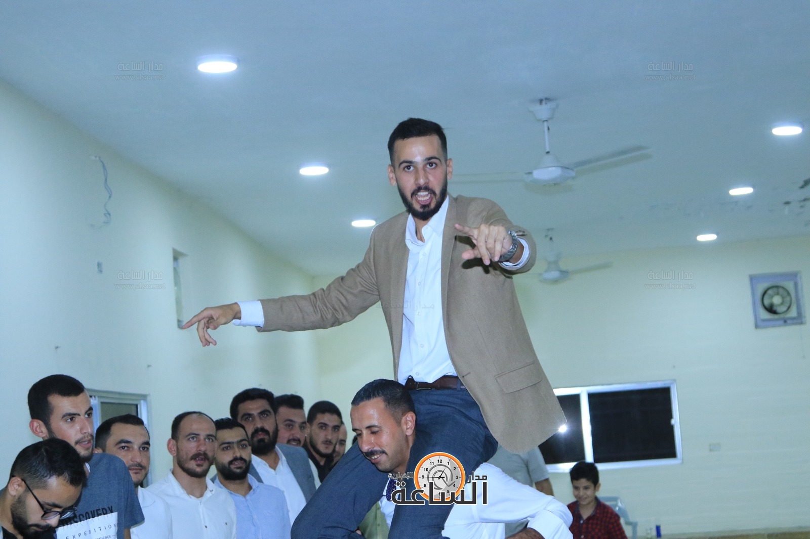 Madar Al-Saa Images 0.34794119355845843