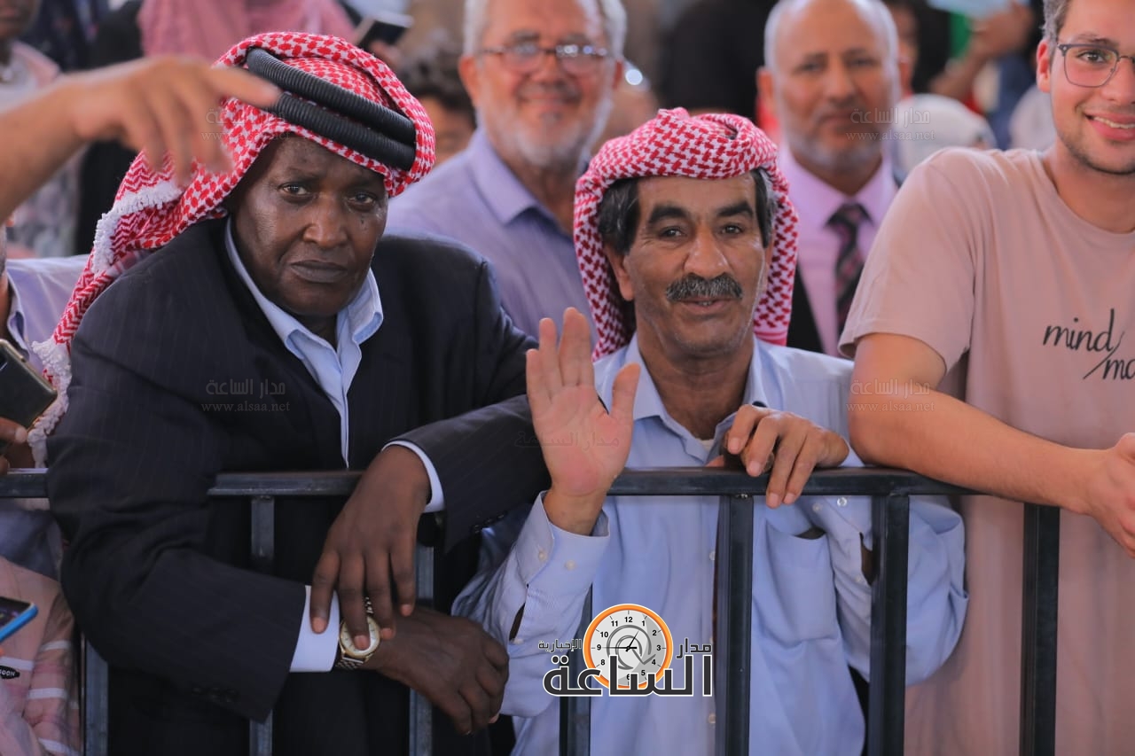 Madar Al-Saa Images 0.9774868537526389