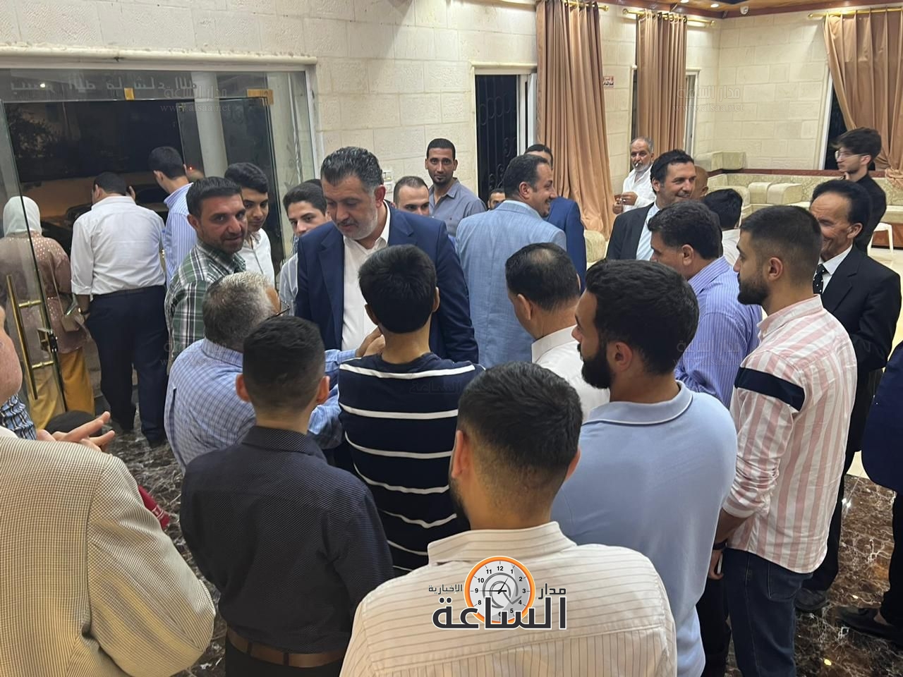 Madar Al-Saa Images 0.1684187679463338