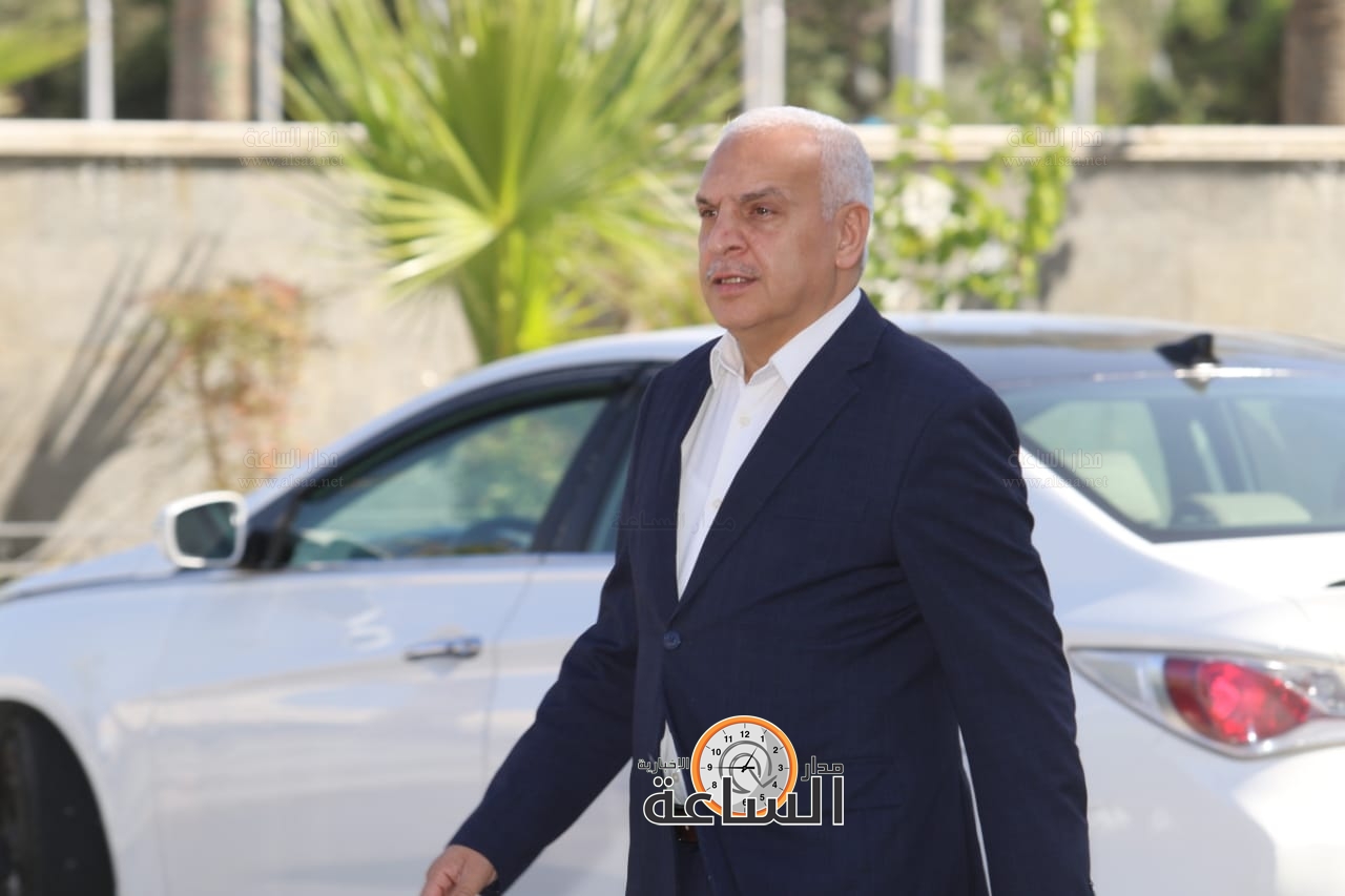 Madar Al-Saa Images 0.5369786145179724