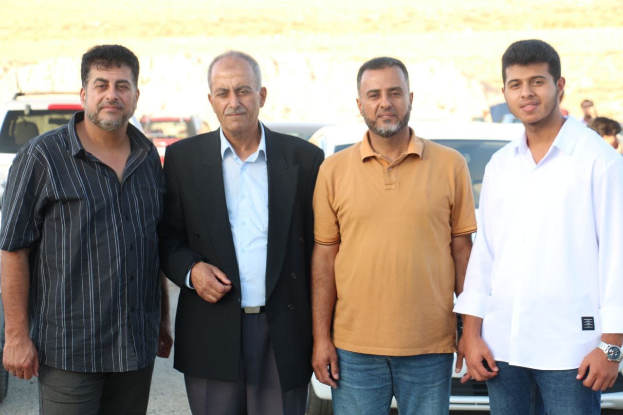 Madar Al-Saa Images 0.00985453775468137