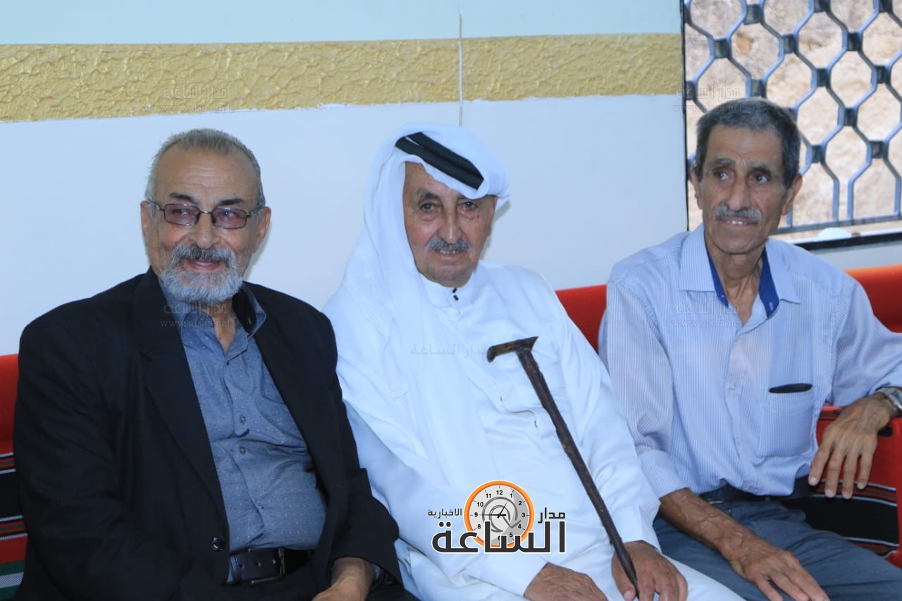 Madar Al-Saa Images 0.10972576435145642