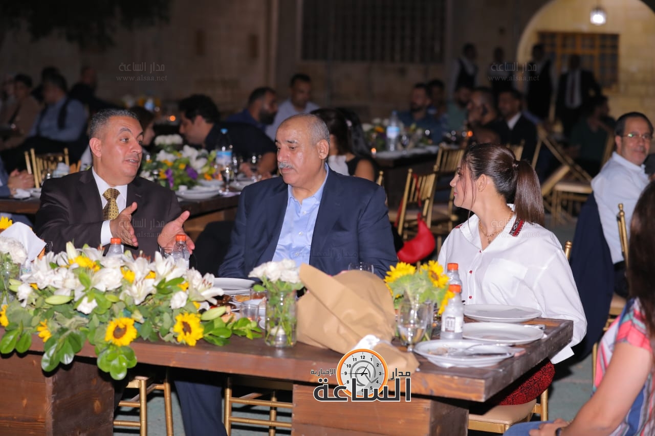 Madar Al-Saa Images 0.10162789904645686