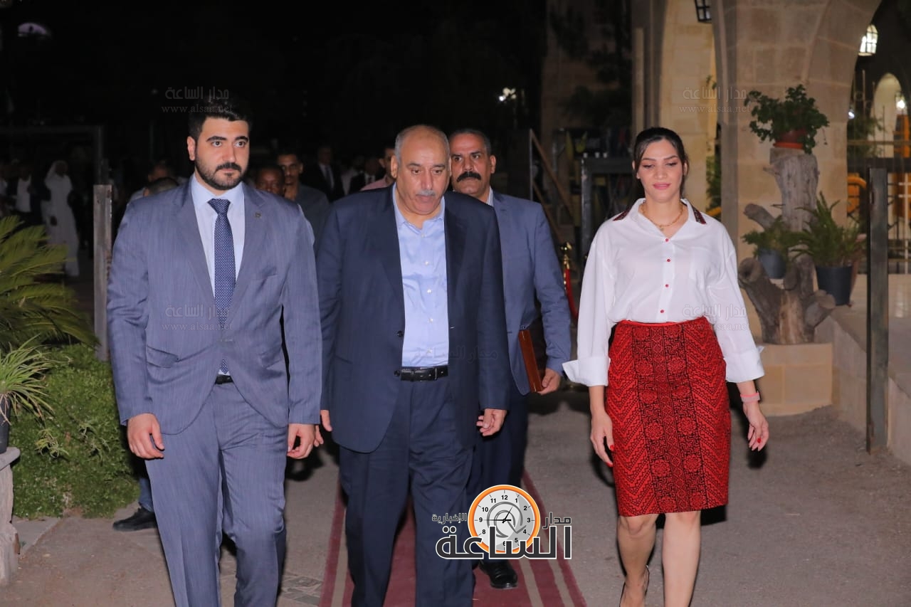 Madar Al-Saa Images 0.1456859212371292