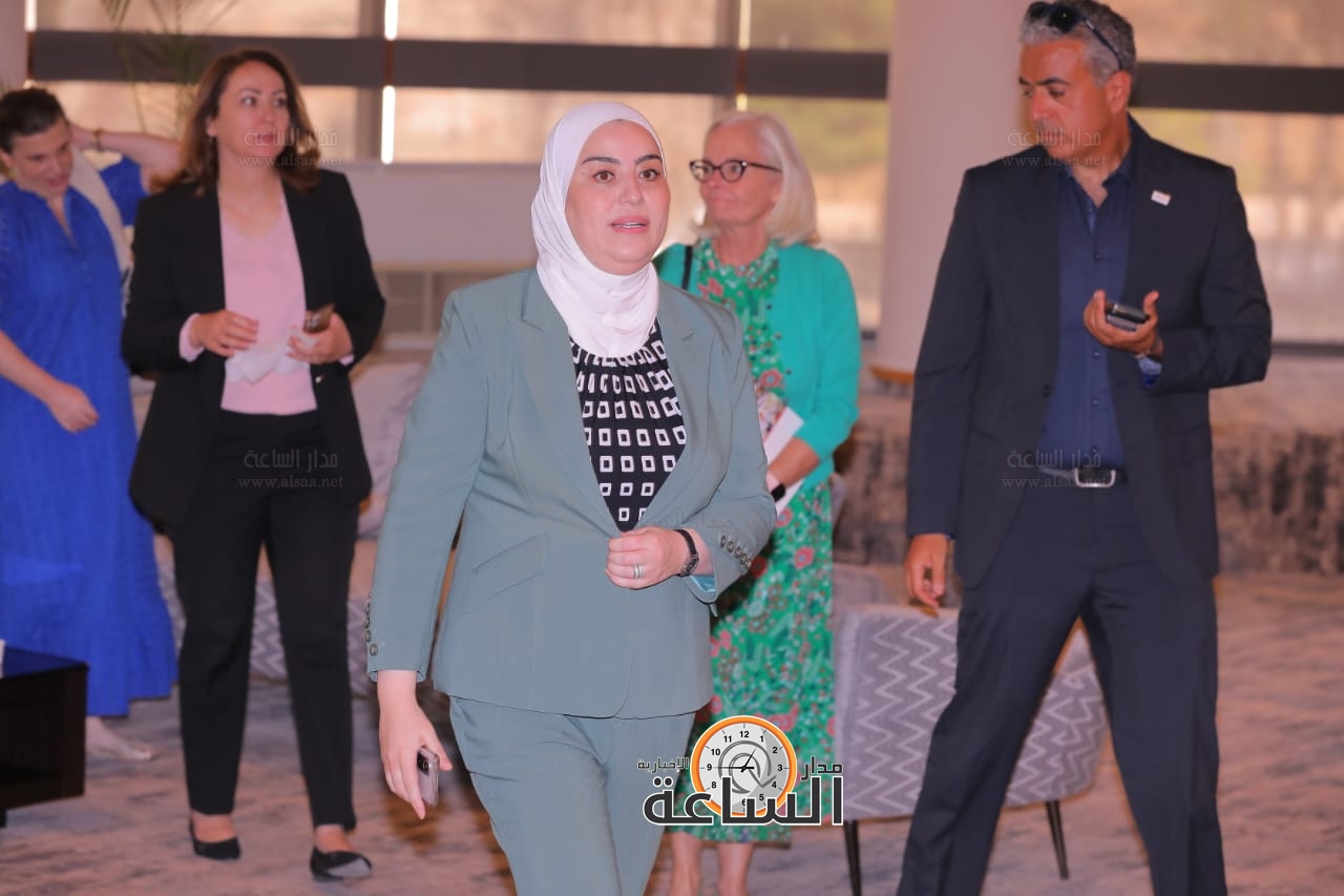 Madar Al-Saa Images 0.8015335447646759