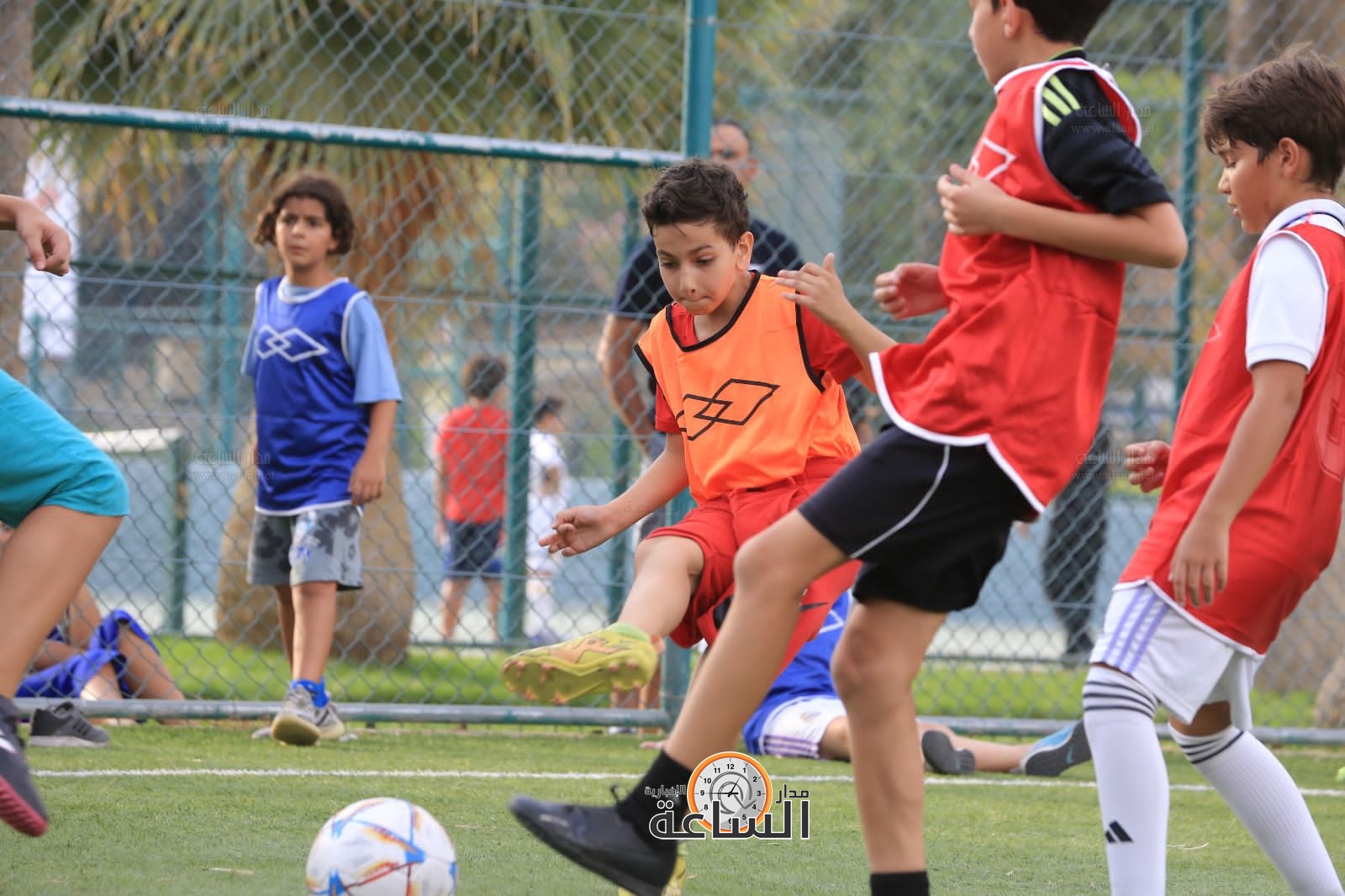 Madar Al-Saa Images 0.4671556929187015